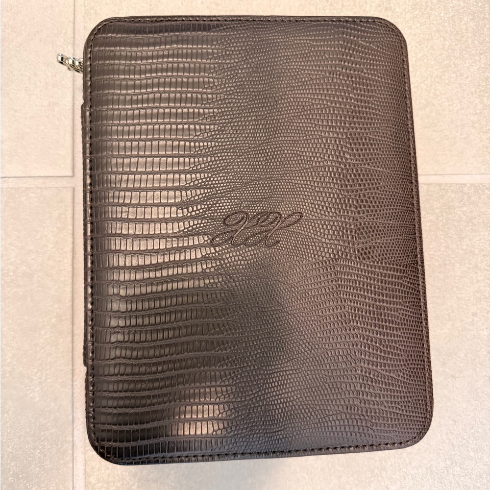 Lexxola Textured Brown Travel Case